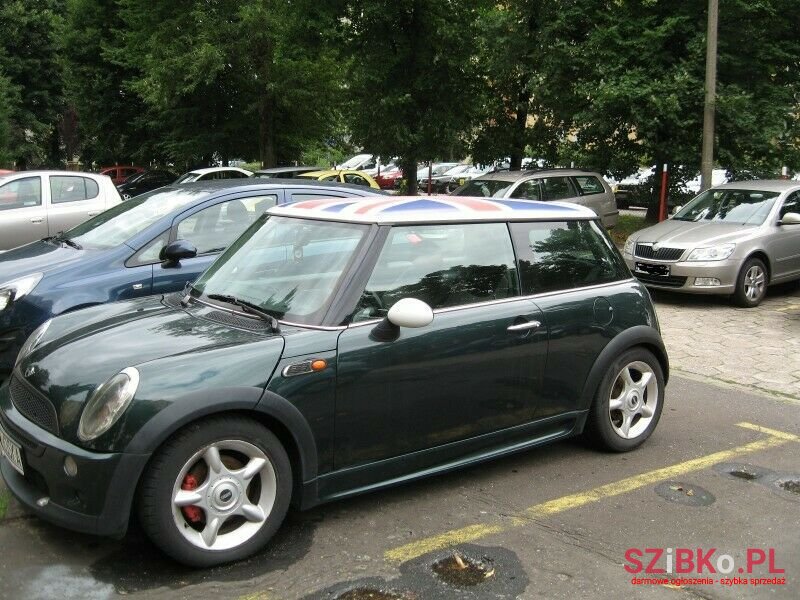2002' MINI One photo #2