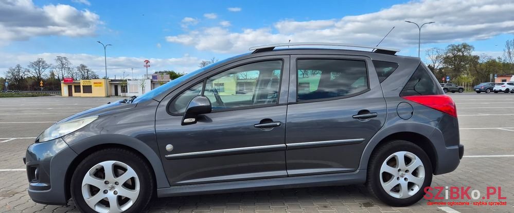 2011' Peugeot 207 photo #2