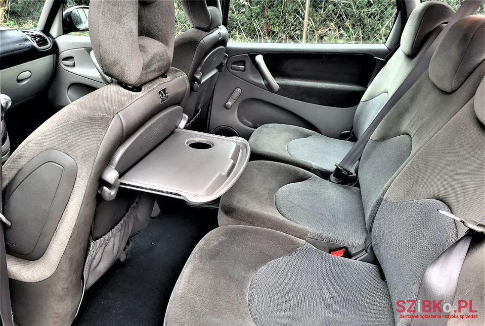2004' Citroen Xsara Picasso photo #6