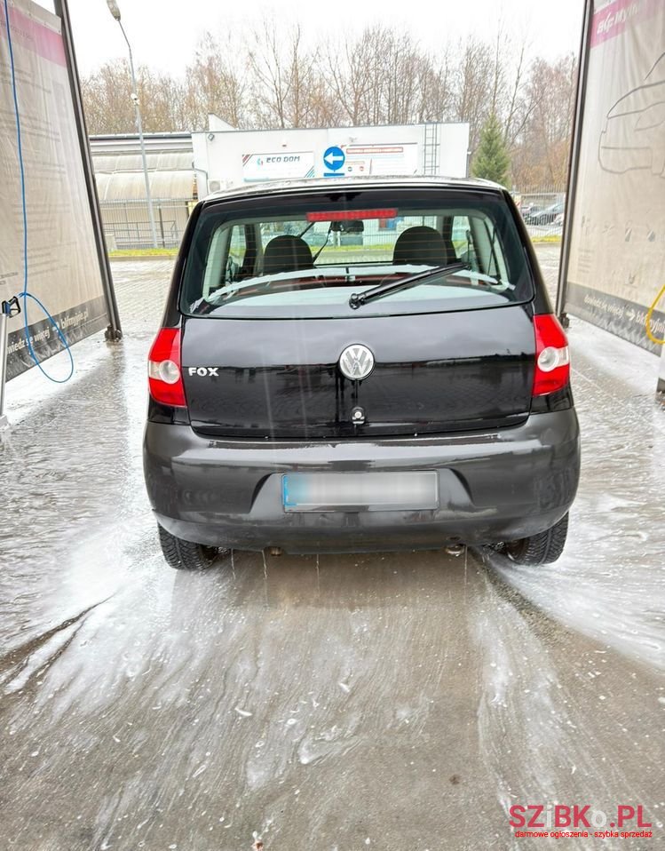 2006' Volkswagen Fox 1.2 photo #5