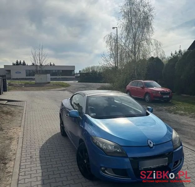 2011' Renault Megane photo #4