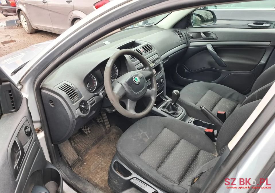 2013' Skoda Octavia photo #4