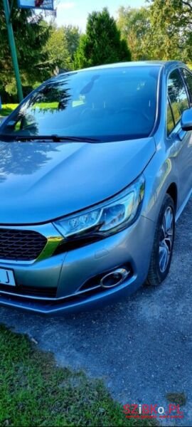 2016' Citroen DS4 photo #5