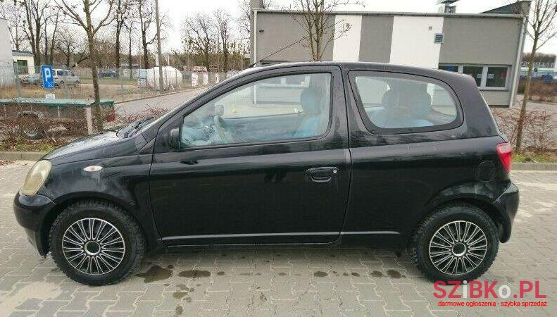 2000' Toyota Yaris photo #1