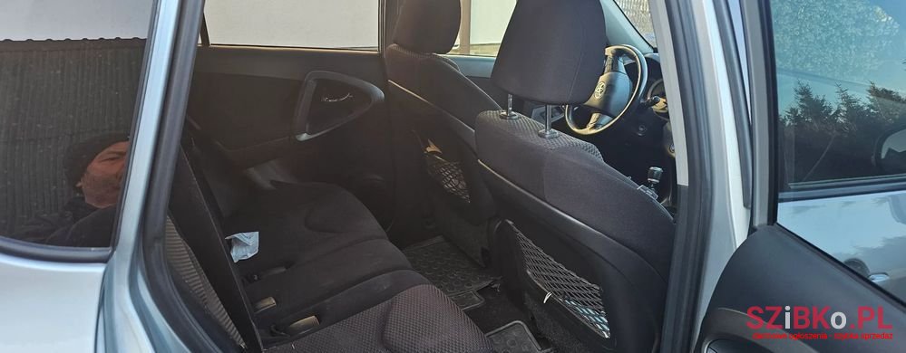 2009' Toyota RAV4 photo #3