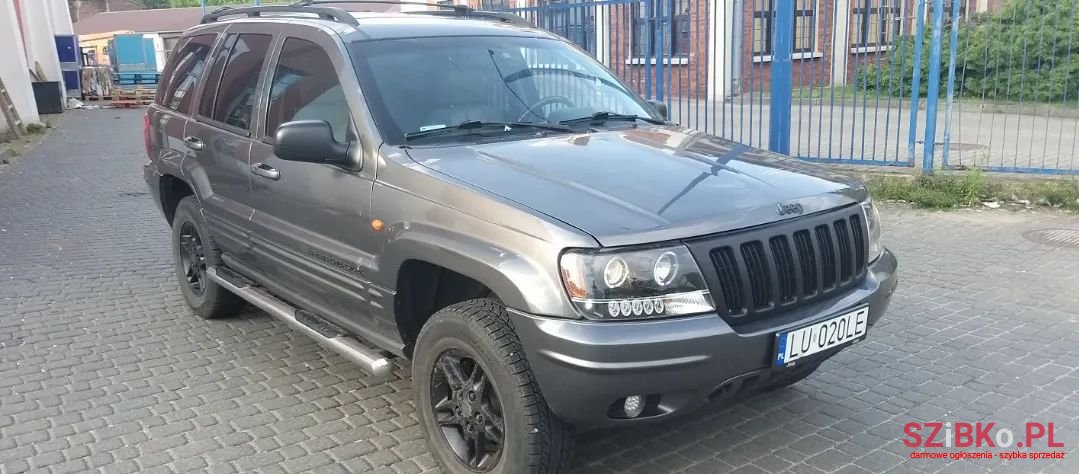 2003' Jeep Grand Cherokee photo #2