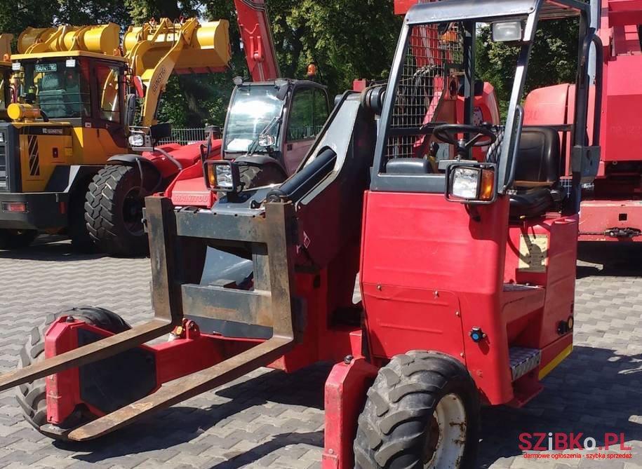 2010' Moffett photo #2