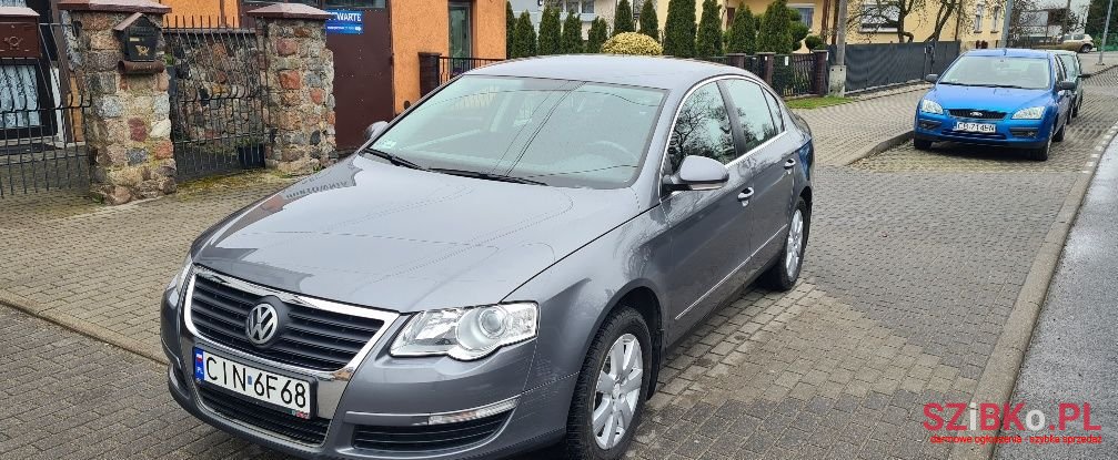 2006' Volkswagen Passat photo #1