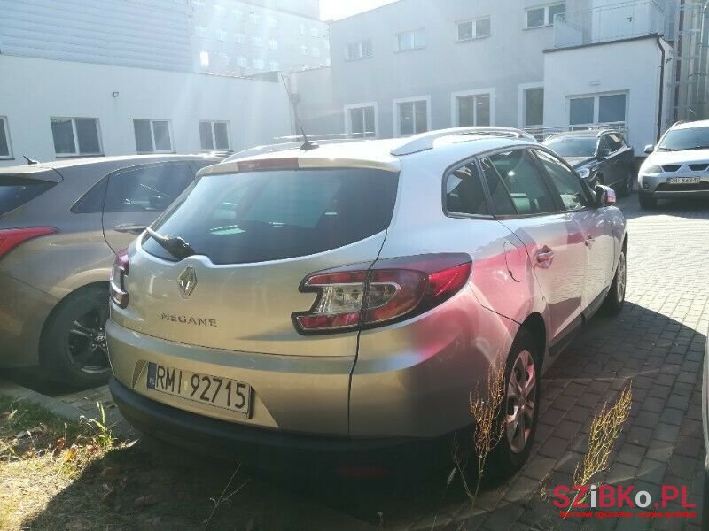 2009' Renault Megane photo #5