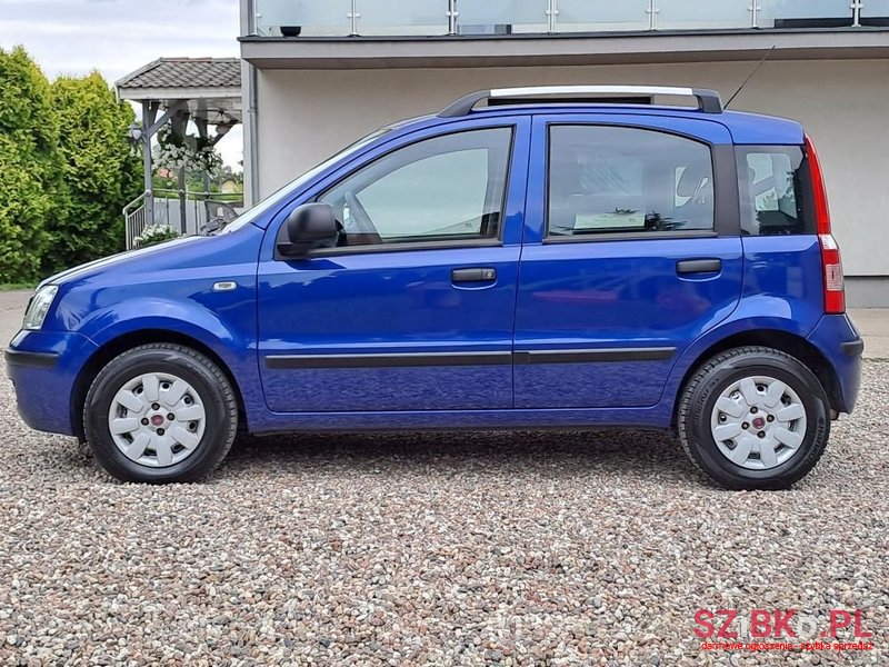 2010' Fiat Panda photo #3