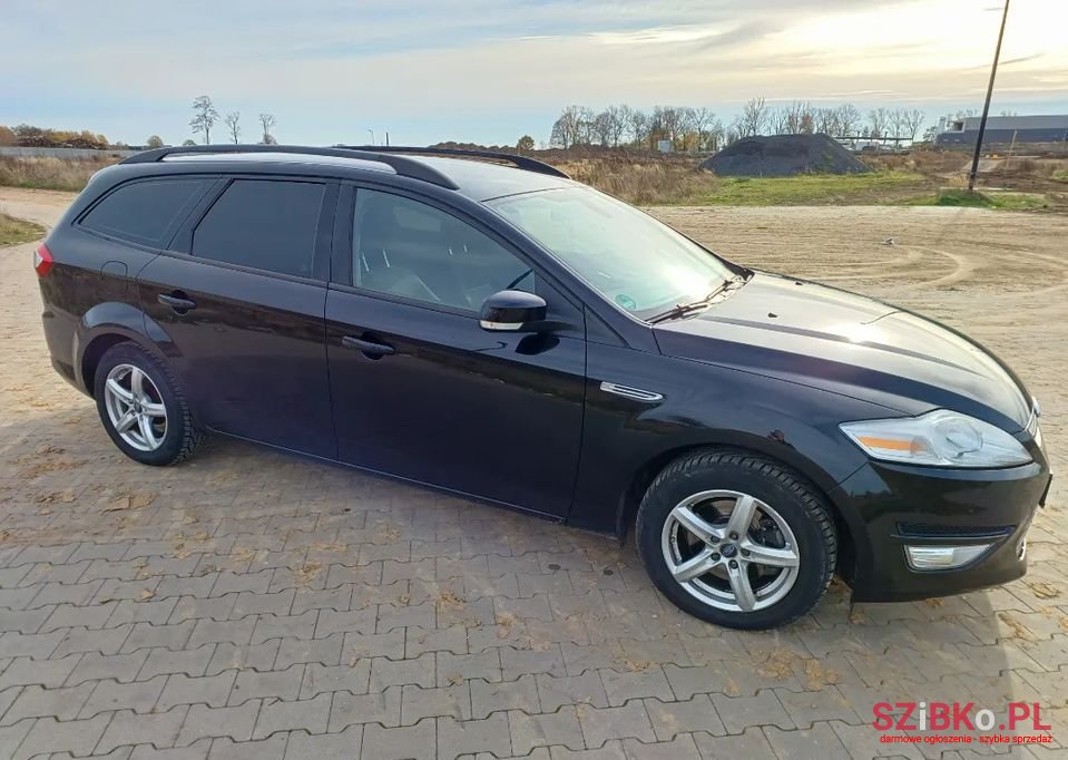 2011' Ford Mondeo photo #4