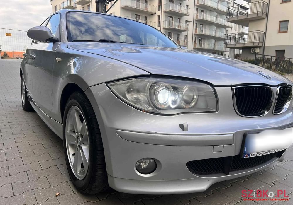 2007' BMW 1 Series 120I photo #6