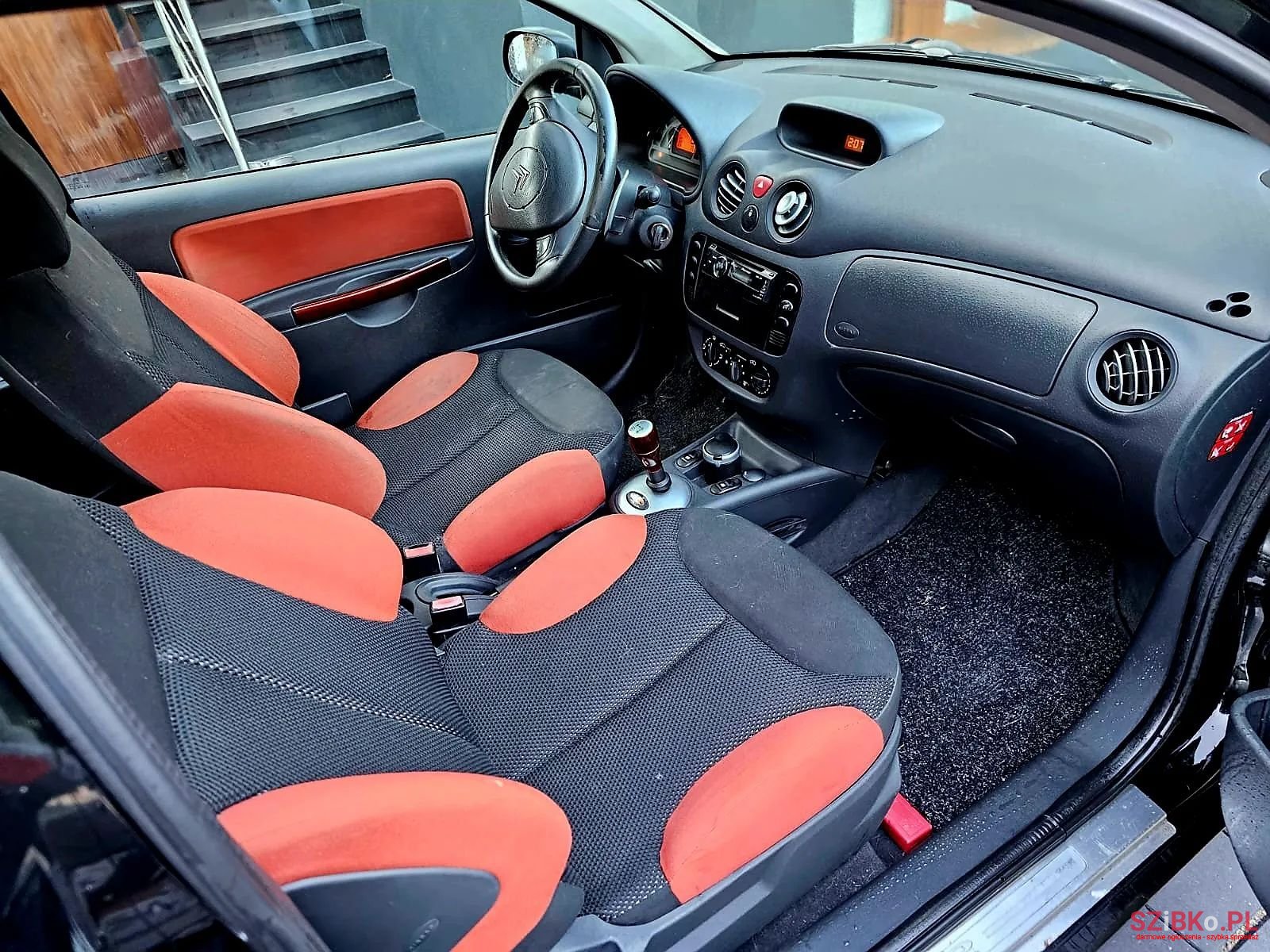 2004' Citroen C2 photo #6