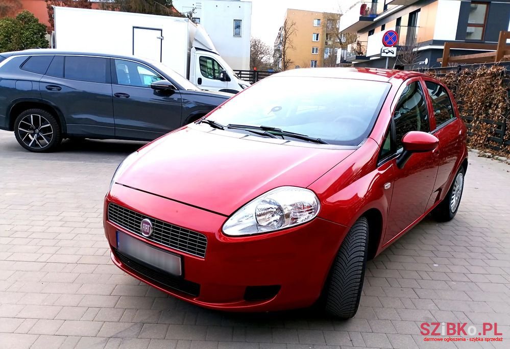 2008' Fiat Punto photo #2