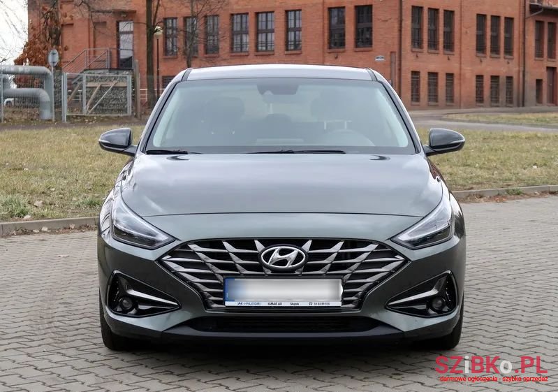 2023' Hyundai i30 Smart photo #2