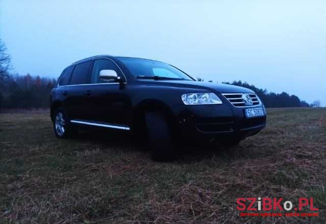 2004' Volkswagen Touareg photo #6