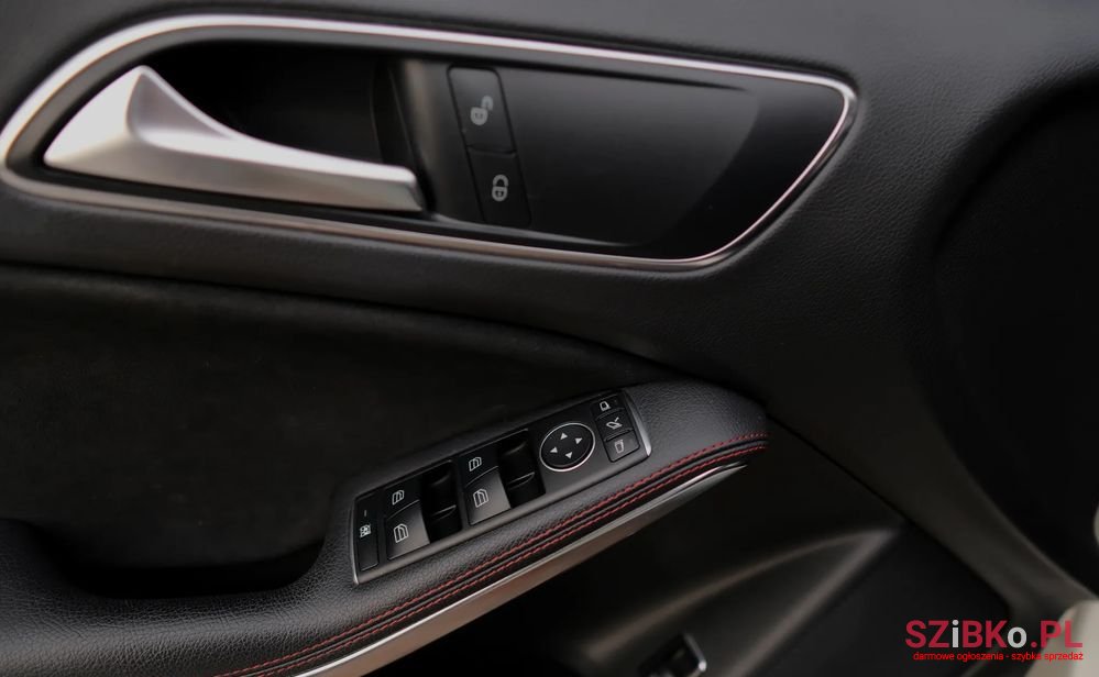 2017' Mercedes-Benz GLA photo #5