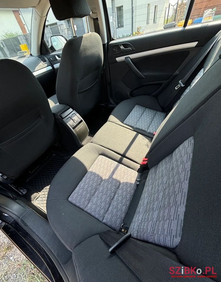 2009' Skoda Octavia photo #6