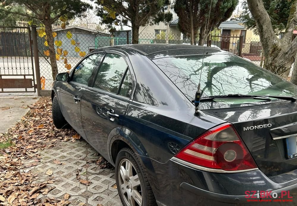 2007' Ford Mondeo 2.0 Tdci Ghia photo #2