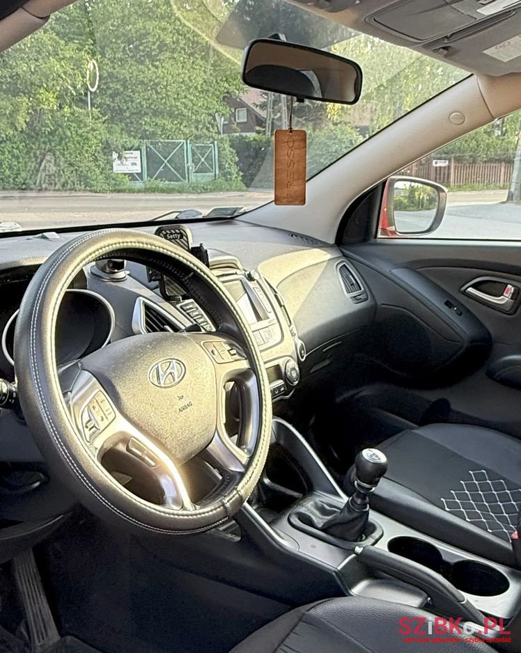 2010' Hyundai ix35 photo #3
