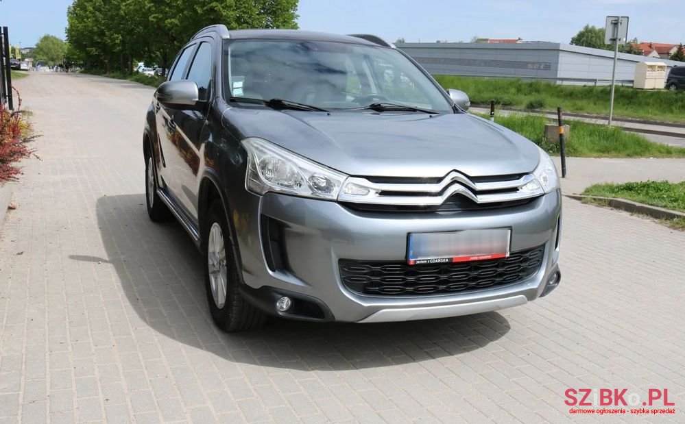 2014' Citroen C4 Aircross photo #3