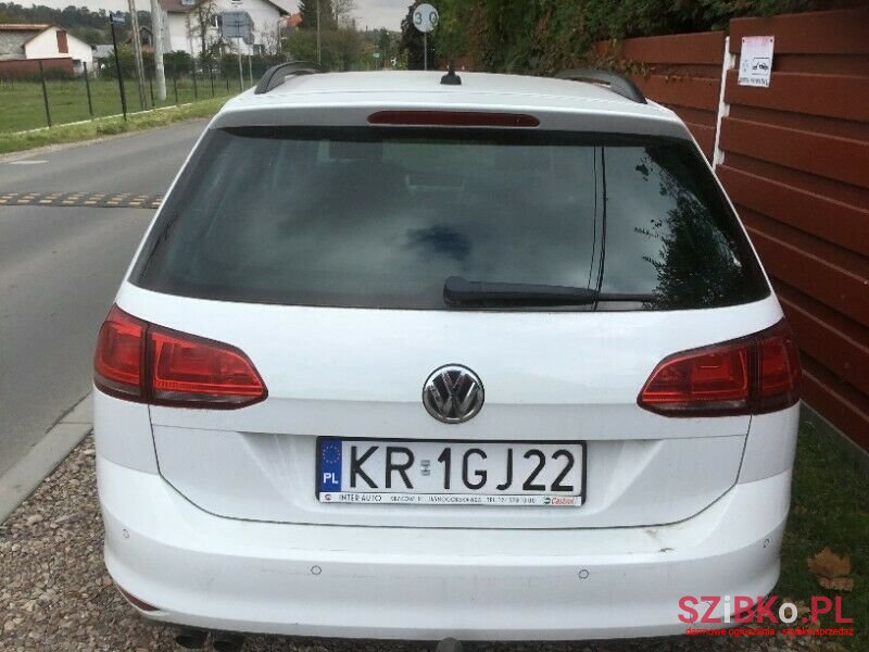 2015' Volkswagen Golf photo #2