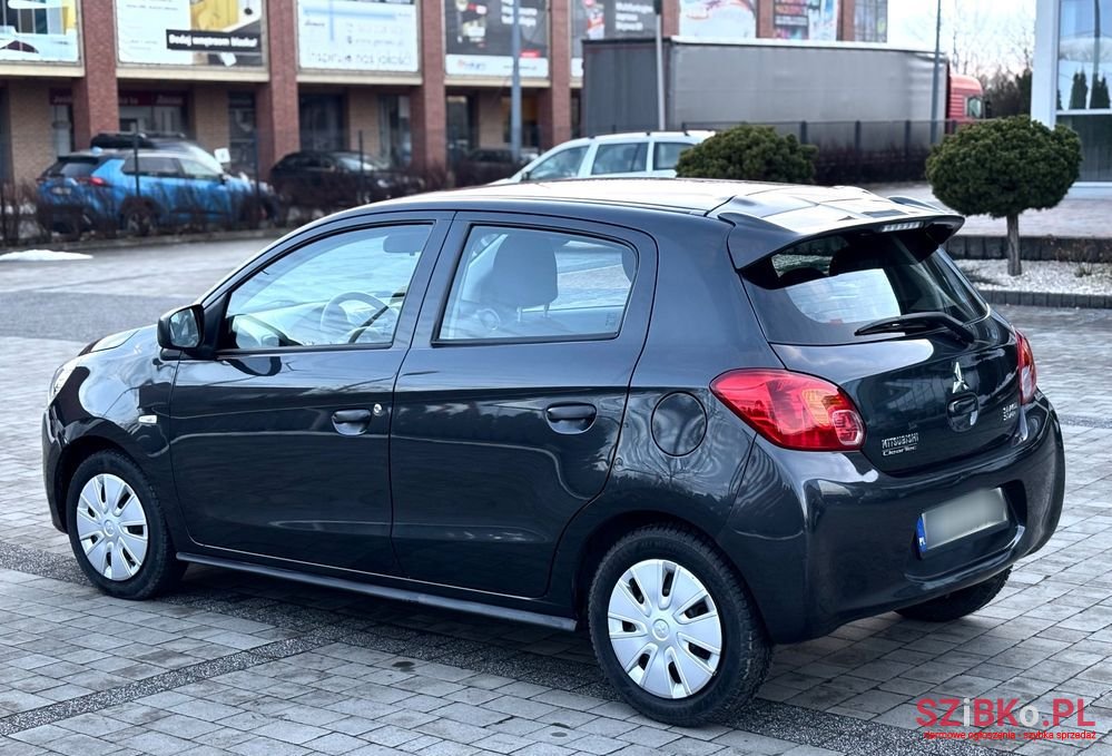 2013' Mitsubishi Space Star photo #4