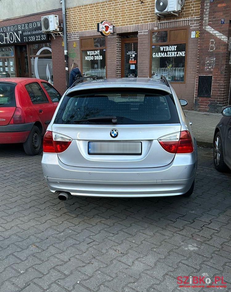 2007' BMW 3 Series 320I photo #4