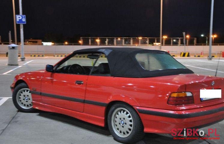 1996' BMW 318 photo #1