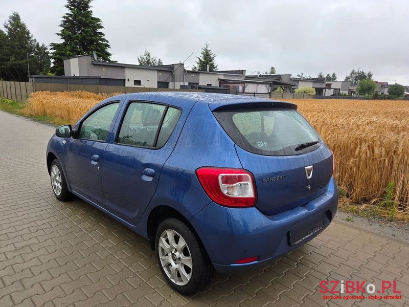 2012' Dacia Sandero photo #6