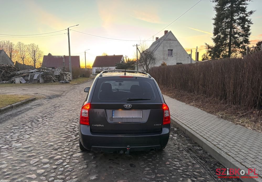 2007' Kia Carens photo #5