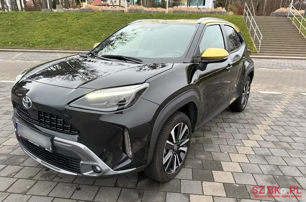 2022' Toyota Yaris photo #1