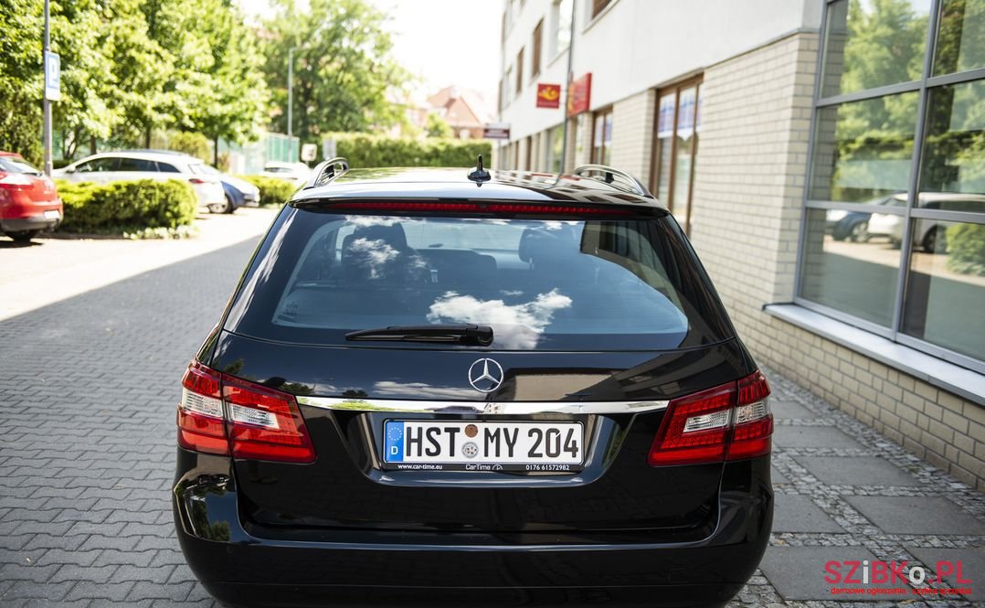 2010' Mercedes-Benz Klasa E photo #5