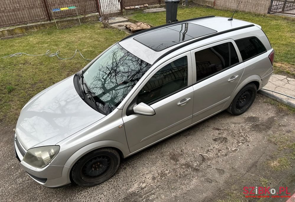 2006' Opel Astra Iii 1.9 Cdti Cosmo photo #2