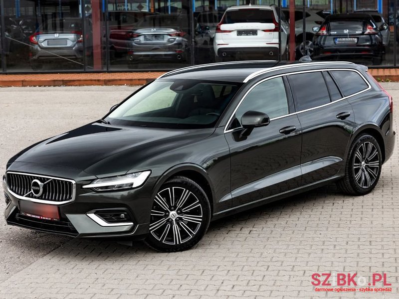 2020' Volvo V60 D4 Geartronic Inscription photo #2