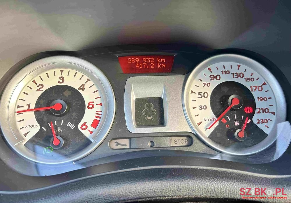 2009' Renault Clio photo #6