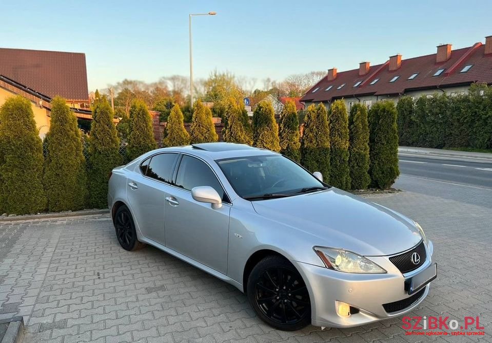 2006' Lexus IS photo #2