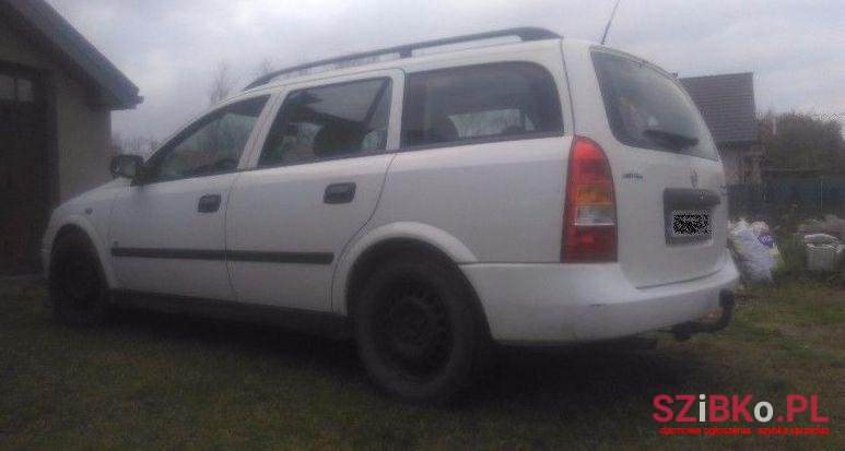 2009' Opel Astra photo #1