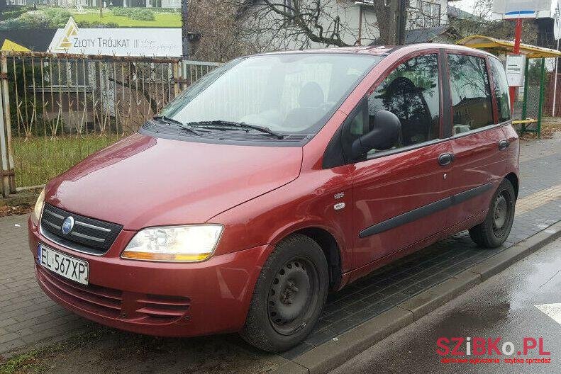 2005' Fiat Multipla photo #1