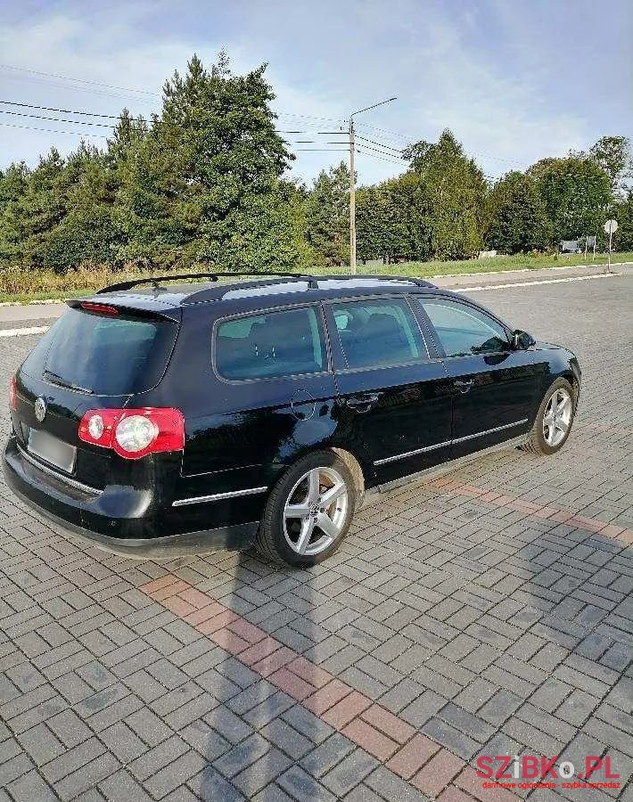 2006' Volkswagen Passat photo #3