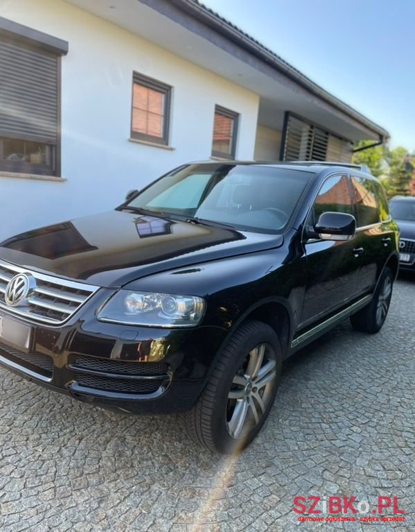 2005' Volkswagen Touareg 3.0 V6 Tdi Tiptr photo #3