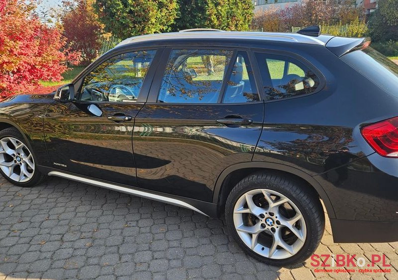 2013' BMW X1 Xdrive18D Xline photo #3