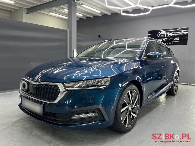 2020' Skoda Octavia photo #2