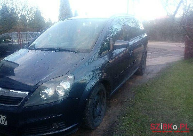 2006' Opel Zafira photo #1