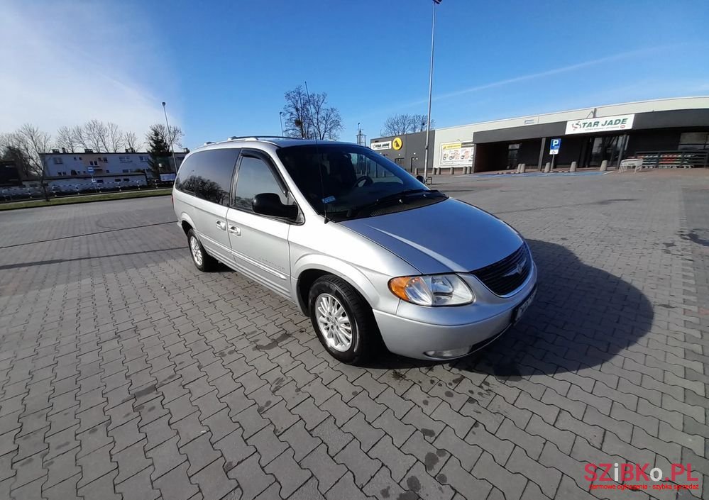 2001' Chrysler Town & Country 3.8 photo #6