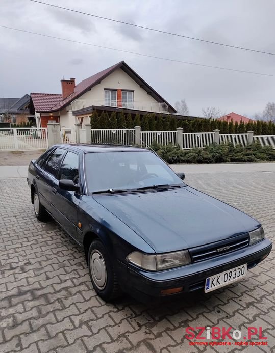 1989' Toyota Carina photo #1