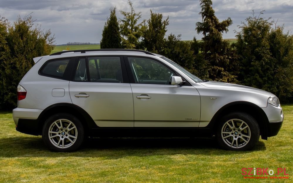 2009' BMW X3 2.0D photo #6