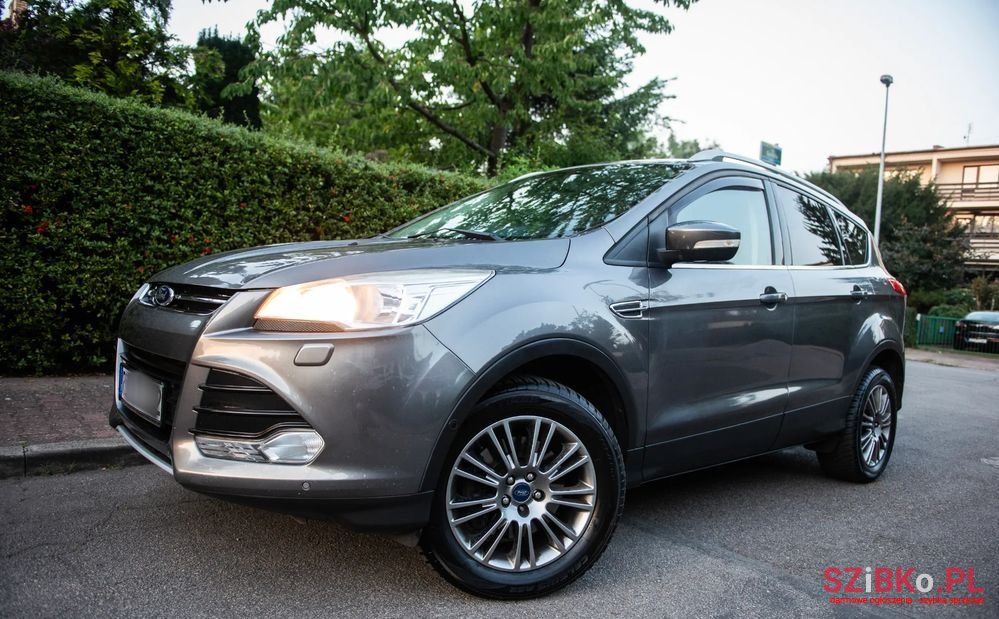 2014' Ford Kuga photo #1