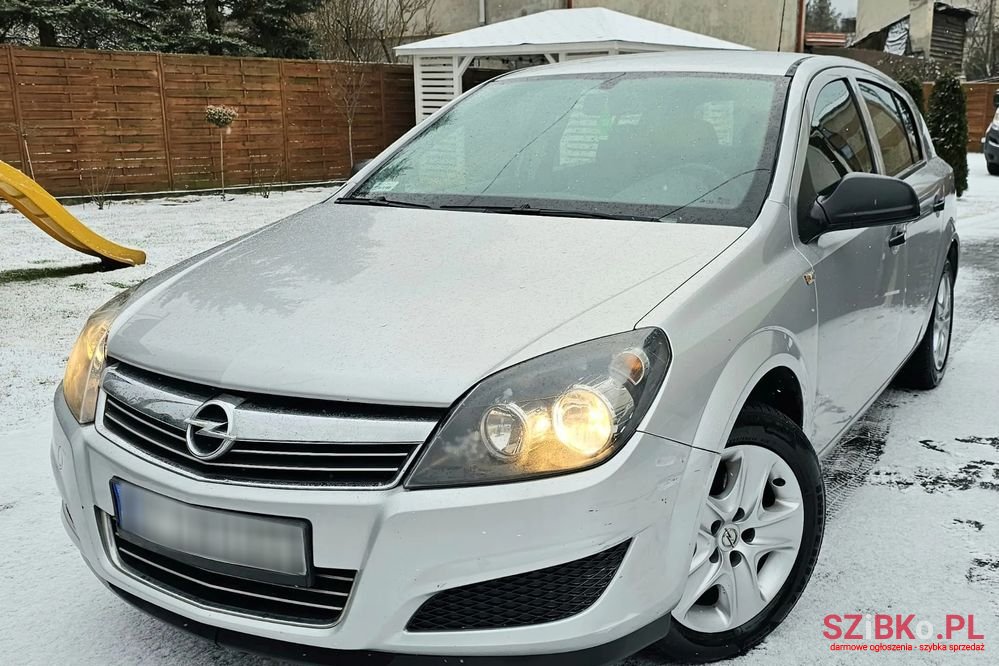 2012' Opel Astra Iv 1.7 Cdti Enjoy photo #1