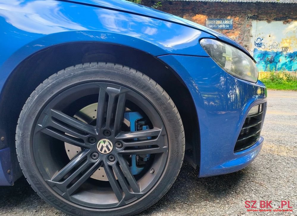 2011' Volkswagen Scirocco photo #2